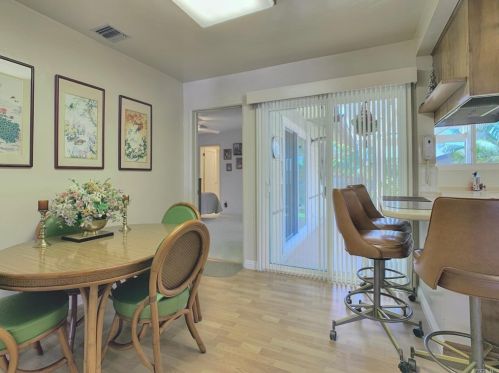 3540 Promontory St, San Diego CA 92109-6612 exterior