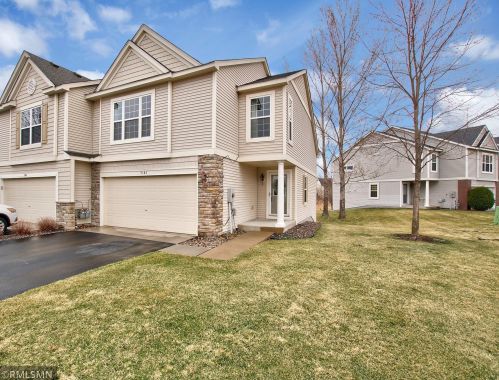 5142 Farnham Dr, Lino Lakes, MN 55038-9150