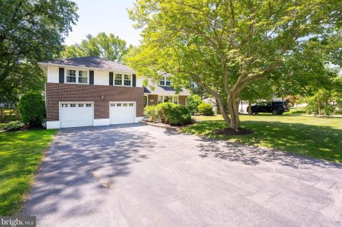 1223 Evergreen Rd, Wilmington, DE 19803-3513