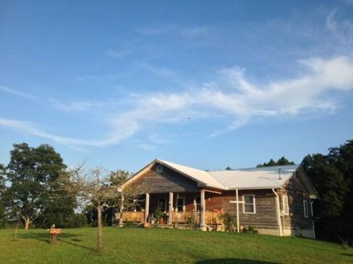 507 Johnney Harvey Rd, Columbia, KY 42715-8430