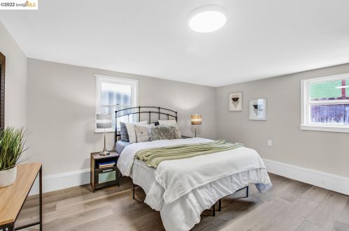 2106 57 Ave, Oakland CA  94605-1012 exterior