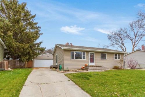 1638 Oriole Ave, Waterloo IA  50701-3671 exterior