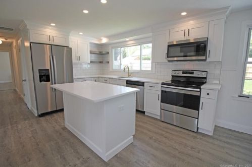 40 Kearney St, Terryville, CT 06786-6634