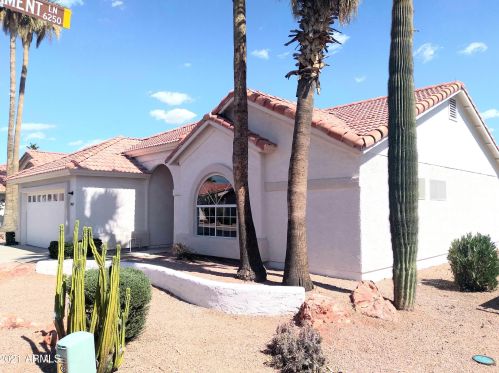 1569 Torrey Pines Ln, Chandler AZ  85249-8523 exterior