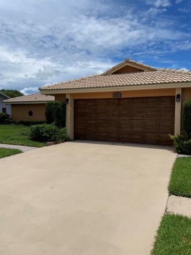 3824 Shelley Rd, West Palm Beach, FL 33407-3182