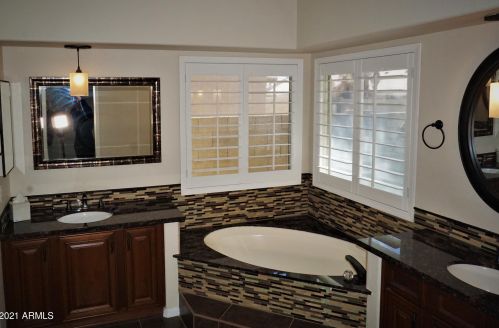 4403 Villa Linda Dr, Glendale AZ  85310-5122 exterior