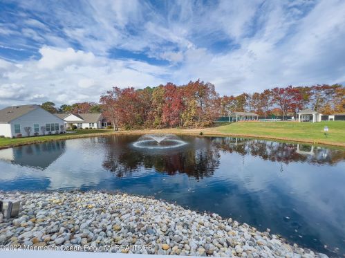 36 Winding River Rd, Lakewood NJ  08701-5733 exterior