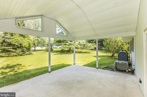 3105 Taft Rd, Norristown PA  19403-4053 exterior