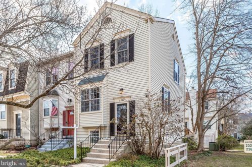 2378 Hunters Square Ct, Herndon, VA 20191-2819