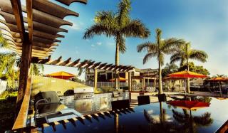 11801 Pembroke Rd, Hollywood FL  33025-1733 exterior