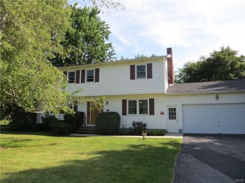 476 Bugbee Dr, Watertown, NY 13601-4204