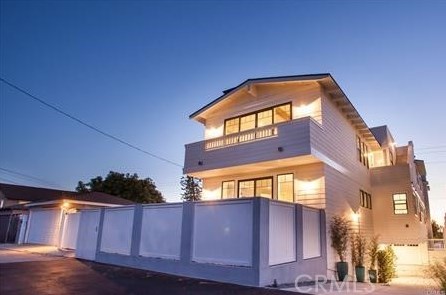 216 Prospect Ave, Redondo Beach CA  90277-3227 exterior