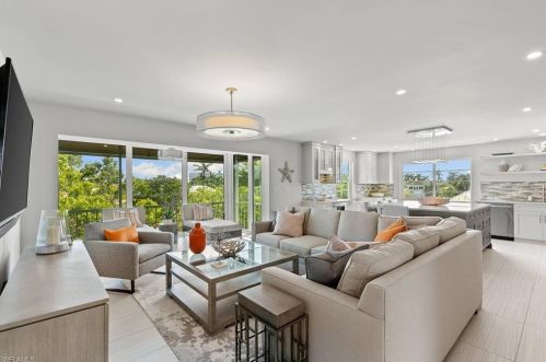 576 12th Ave, Naples, FL 34120-3368