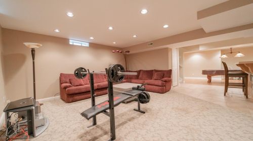 525 Brighton Ln, Dyer IN  46311-4625 exterior