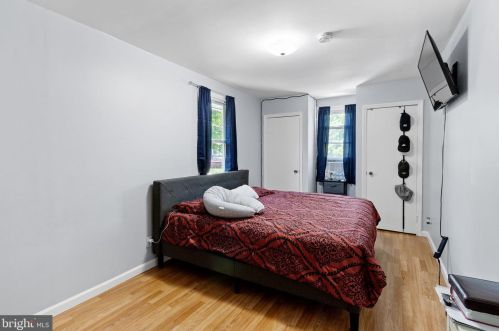 208 Newkirk Ave, Trenton NJ  08610-4825 exterior