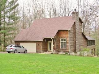 7558 Center Lake Rd, Nineveh, IN 46164-9643