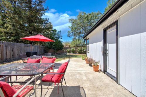 625 Evans Rd, Liberty Farms CA  95620-4272 exterior