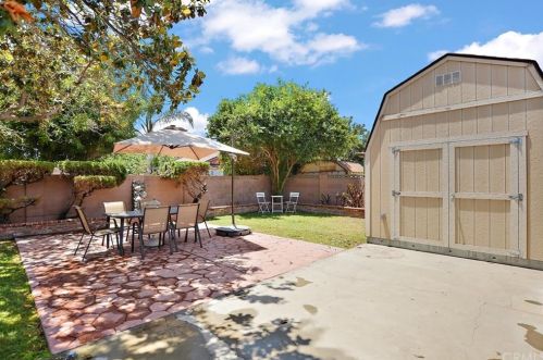 9342 Los Angeles St, Bellflower CA  90706-4446 exterior