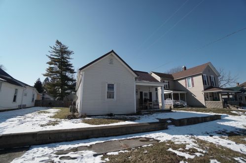 819 Sycamore St, Washington Ch, OH 43160-2268