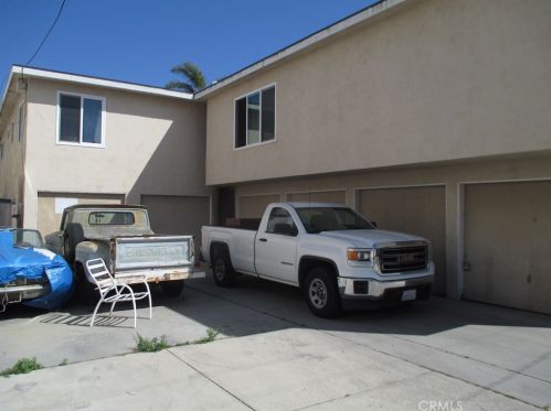 411 15th St, Huntington Beach, CA 92648-4260