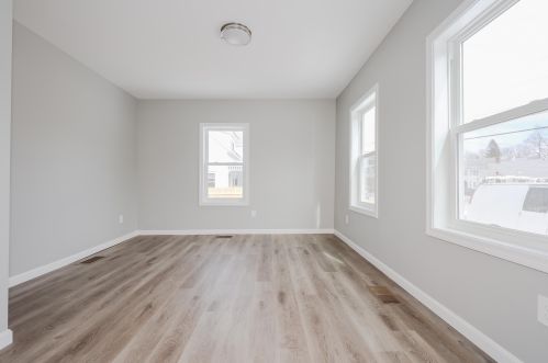 54 Abbott St, Nashua NH  03064-2103 exterior