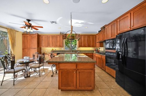 4021 Calistoga Ct, Modesto CA  95356-8987 exterior