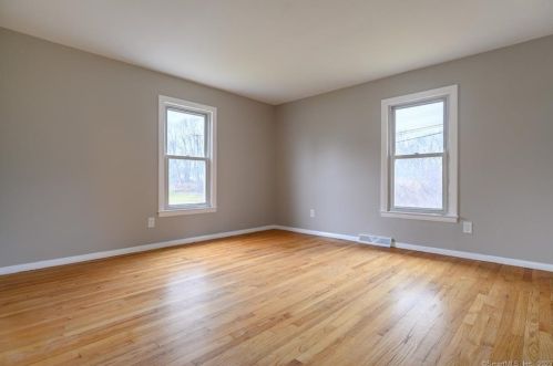 55 Pine River Rd, North Haven CT  06473-3312 exterior