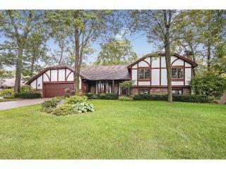 10255 176th St, Lakeville, MN 55044-8710