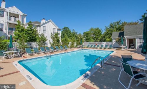 11212 Cornerstone Dr, Yardley PA  19067-7938 exterior