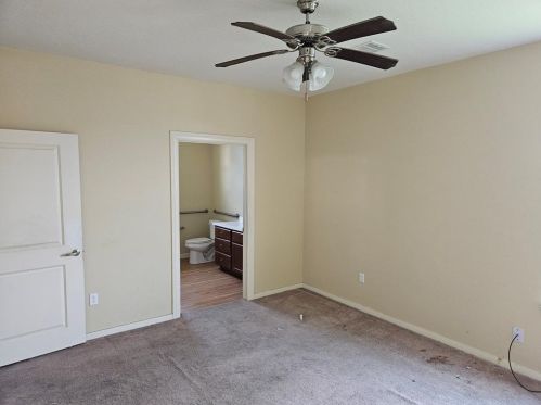 614 44 St, Galveston TX 77550-3702 exterior