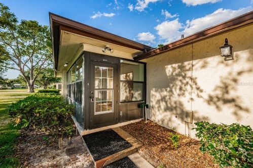 1227 Queen Anne Dr, Palm Harbor, FL 34684-2745