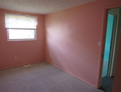 1379 Stone Dr, New Haven OH  45030-2029 exterior