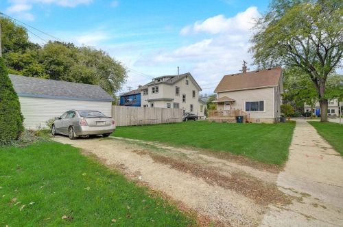 2689 Milwaukee St, Madison WI  53704-5153 exterior