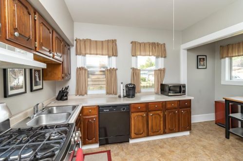 2727 Johnson St, Minneapolis MN  55418-3041 exterior
