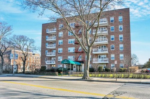 415 Gramatan Ave, Mount Vernon NY 10552-2930 exterior