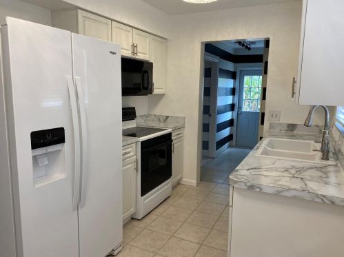3701 52nd Ave, Saint Petersburg, FL 33714-2332