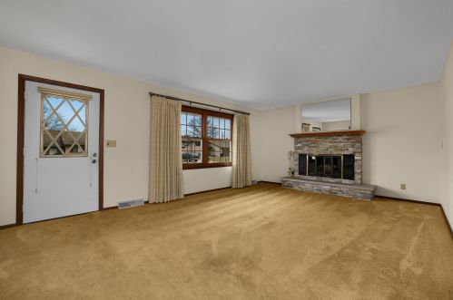 3009 Youngdale Ave, La Crosse, WI 54603-1066