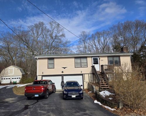 422 Gold Star Hwy, Groton, CT 06340-6261