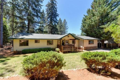 5584 Happy Pines Ct, Michigan Bluff, CA 95631-9642
