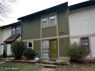 9721 Ashbourn Dr, Springfield VA  22015-1807 exterior