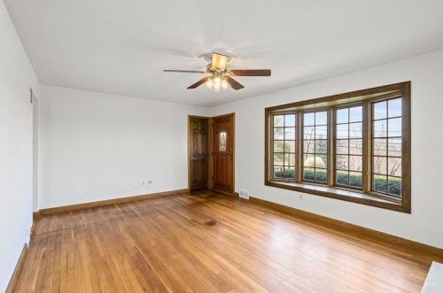 519 Duff Rd, Sewickley, PA 15143-9542