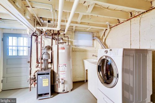 3707 Albemarle St, Washington DC 20016-1839 exterior