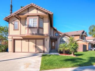 13595 Sutter Ct, Fontana, CA 92336-3934