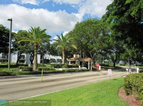 5152 Golfview Ct, Delray Beach, FL 33484-8360