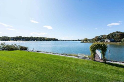 1580 Bayview Rd, Southold, NY 11971-3227