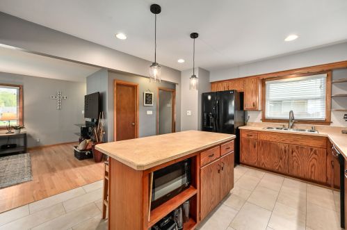 2101 116, Milwaukee WI 53226-2106 exterior