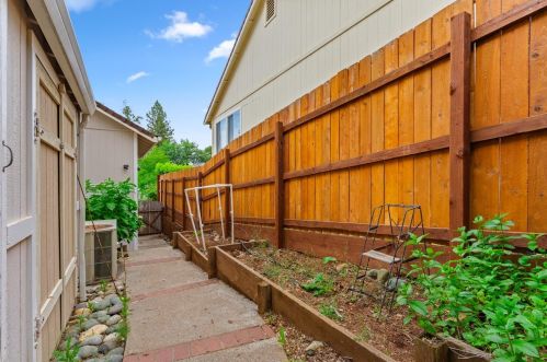 167 Northridge Dr, Grass Valley CA  95945-9717 exterior