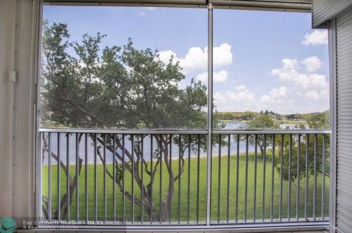 13055 15th Ct, Hollywood, FL 33027-2438