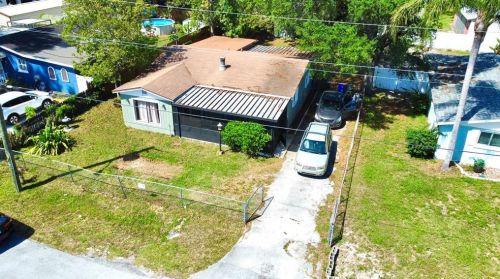 4734 Pilgrim Ln, Lakeland FL  33810-3627 exterior