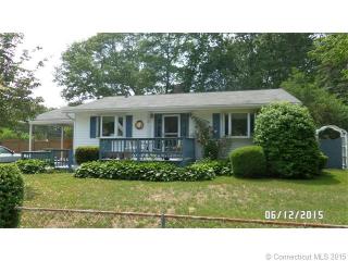 2 Canterbury Rd, Mystic, CT 06355-1402